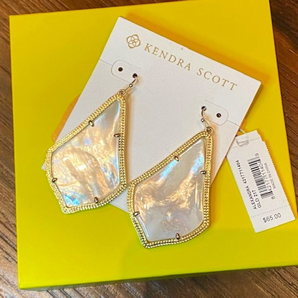New Kendra Scott Alexandra Gold Ivory Mother of Pearl Statement Earrings